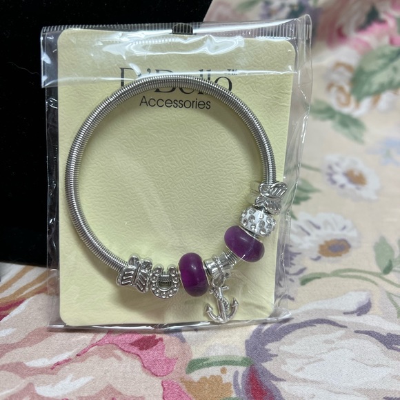 earring & bracelet - Picture 3 of 9